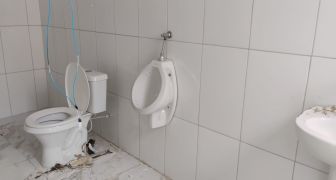 São 3 casas  com 2 dormitório e 1 dormitório e salão LO 148